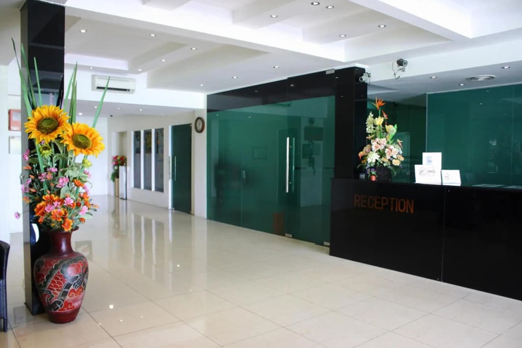Tambun Inn Hotel - photo 18