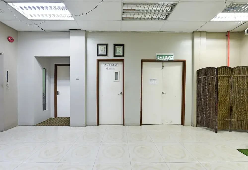 OYO 91052 Hotel Kenangan - photo 1