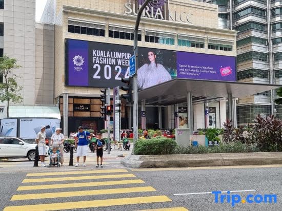 Star KLCC Premier Suite 3-4pax by LavishHome - photo 3