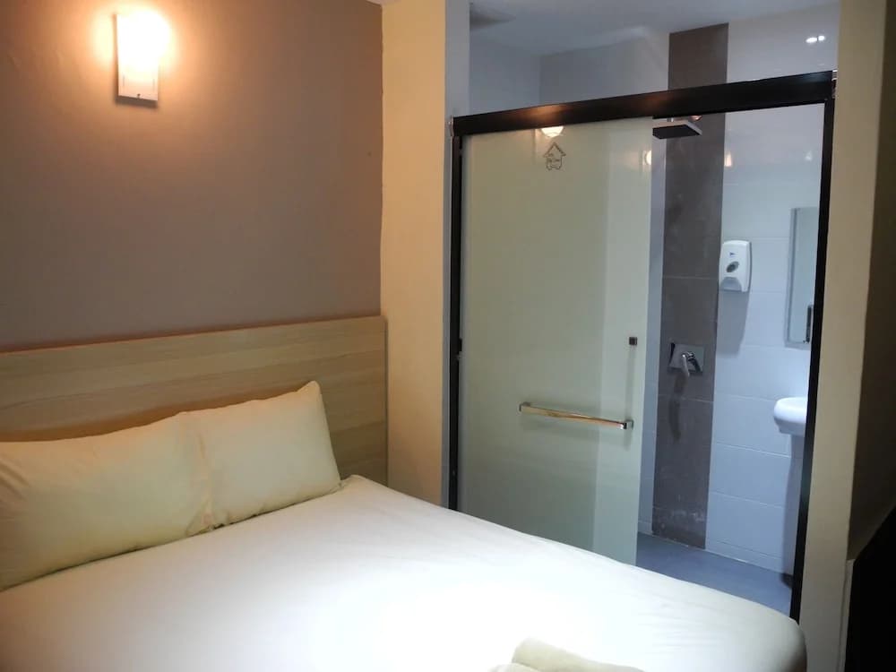 Hotel 18, Ipoh Aeon Mall - photo 4