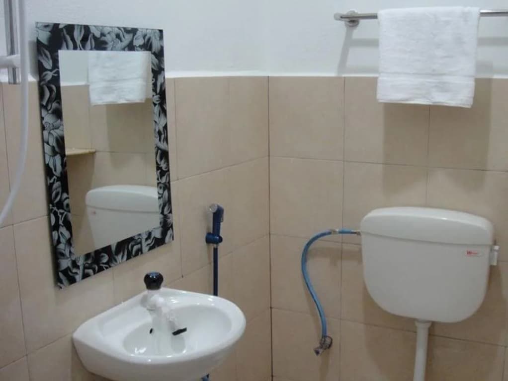 Dhania Motel - photo 8