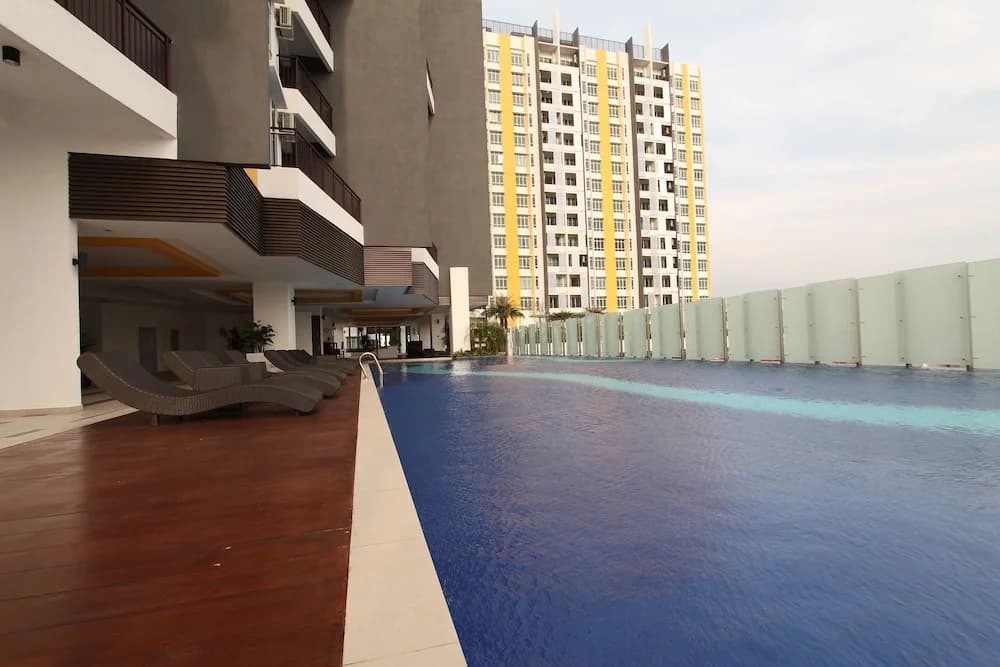 Ian's Majestic Condo - photo 13
