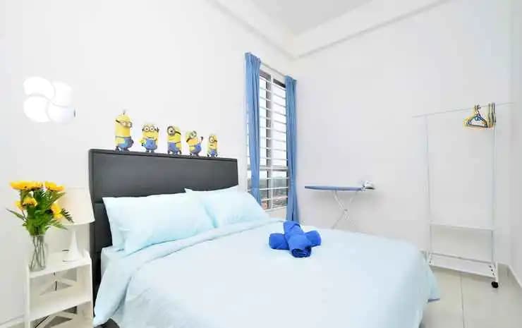 Minions Homestay_Near KLIA_WIFI + TV Box - photo 3