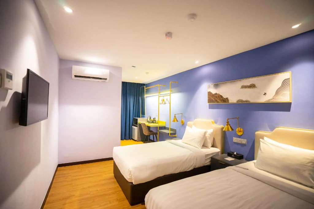 Le Embassy Hotel Georgetown - photo 6