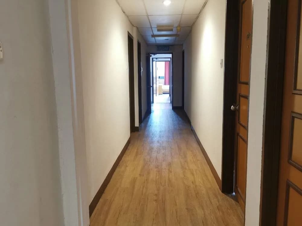 OYO 89864 Hotel Holiday Park - photo 12