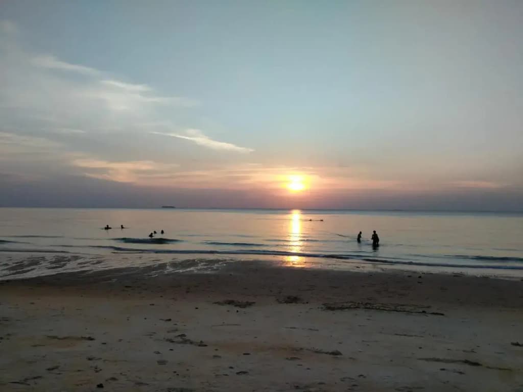 Budget 2-Bedroom@Cocobay Resort Condominium - photo 3