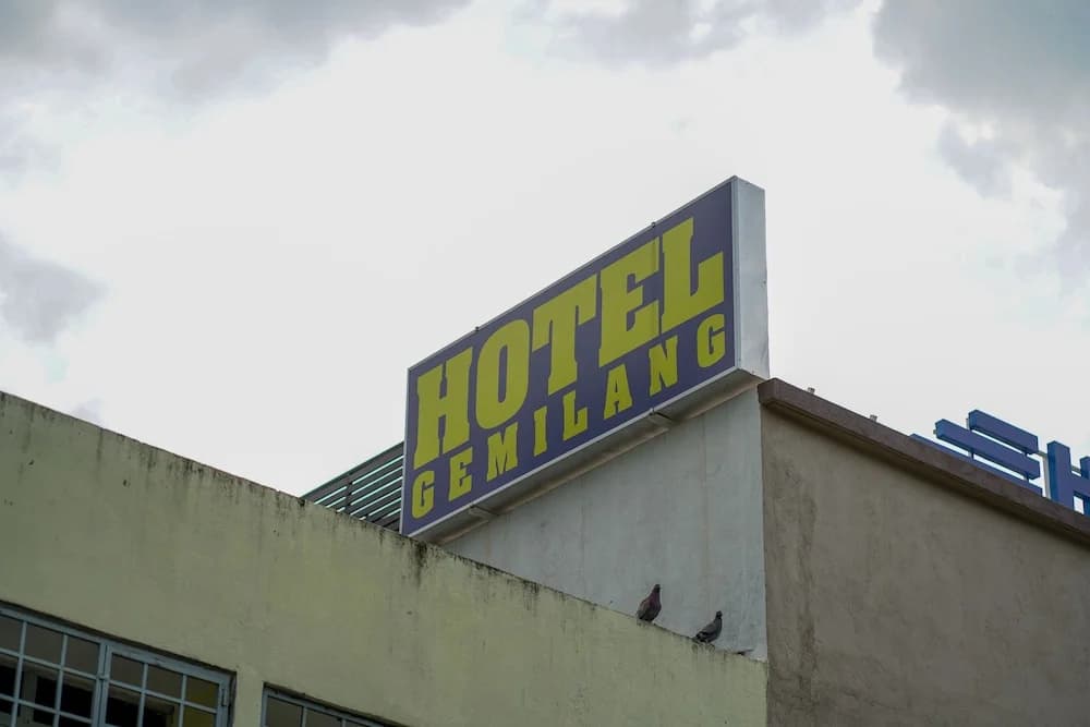 Gemilang Hotel - photo 1