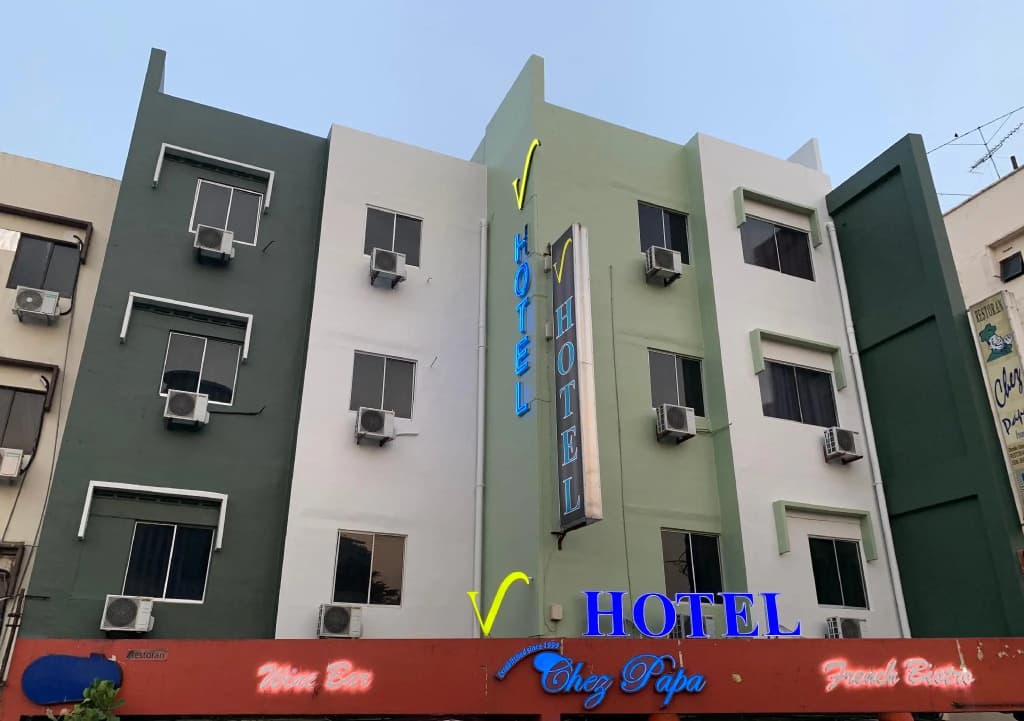 V Hotel - photo 6