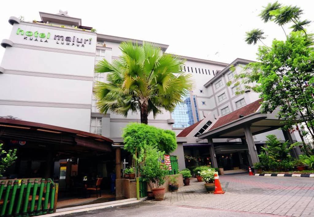 Hotel Maluri - photo 1