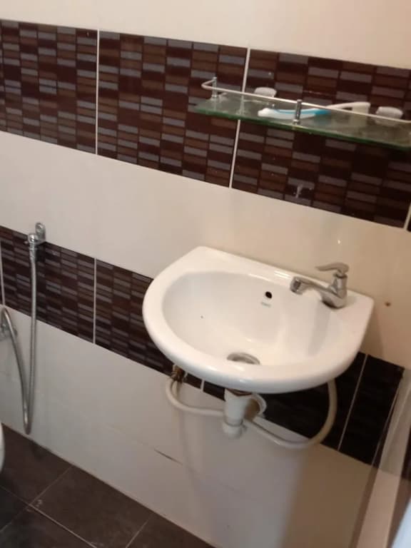 Oyo 90046 Bangi Guest House - photo 7