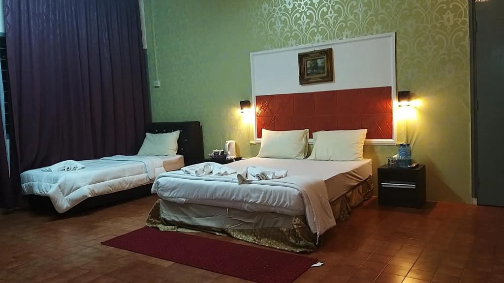 Green Town Hotels and Resorts - photo 3