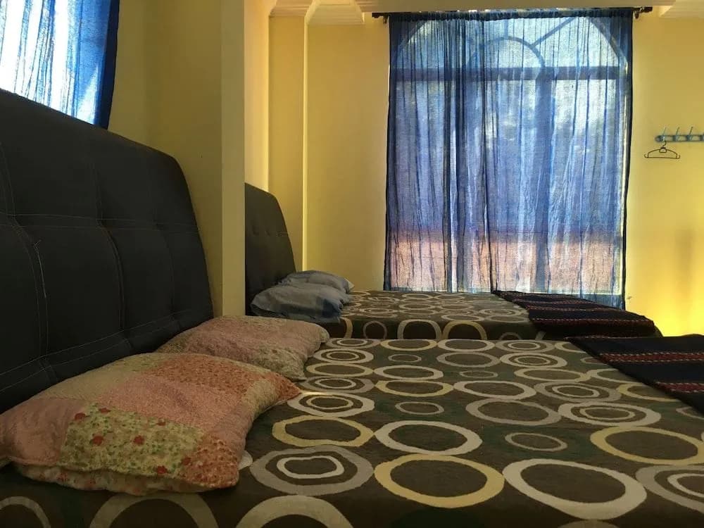 SPOT ON 89857 Azra Inn Rumah Tumpangan - photo 5