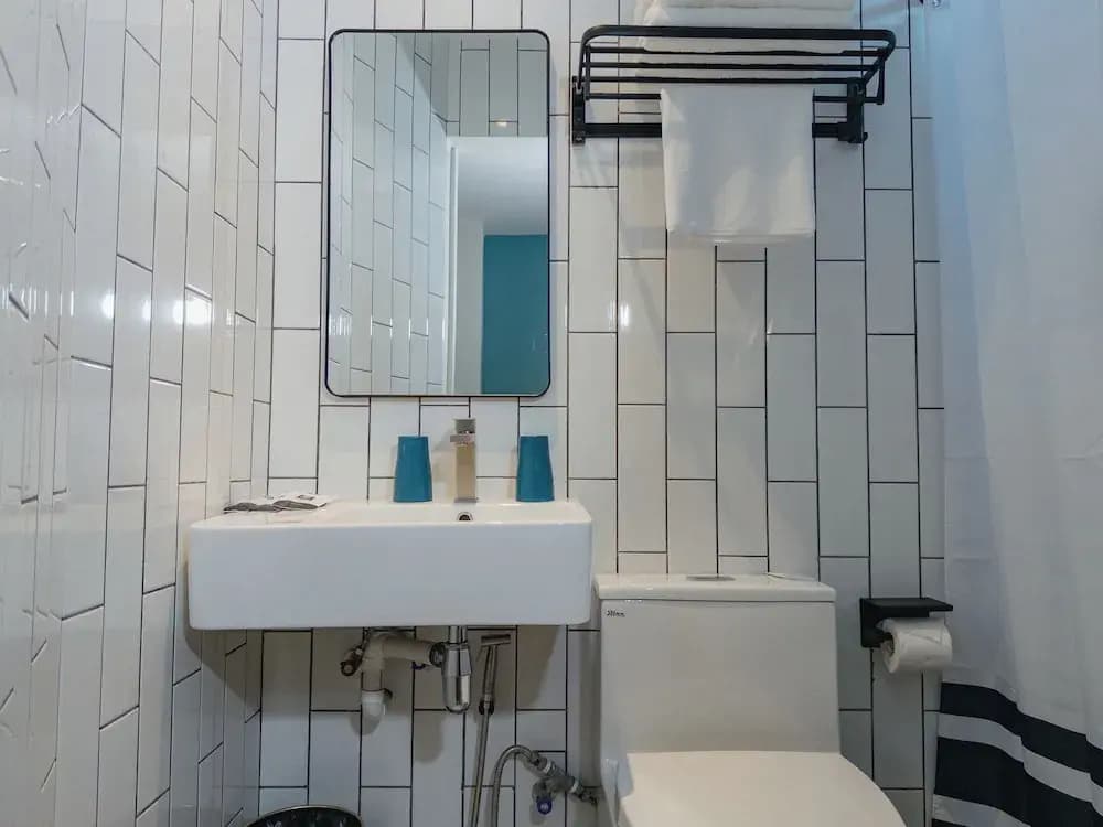Legacy Hill Hotel - photo 7