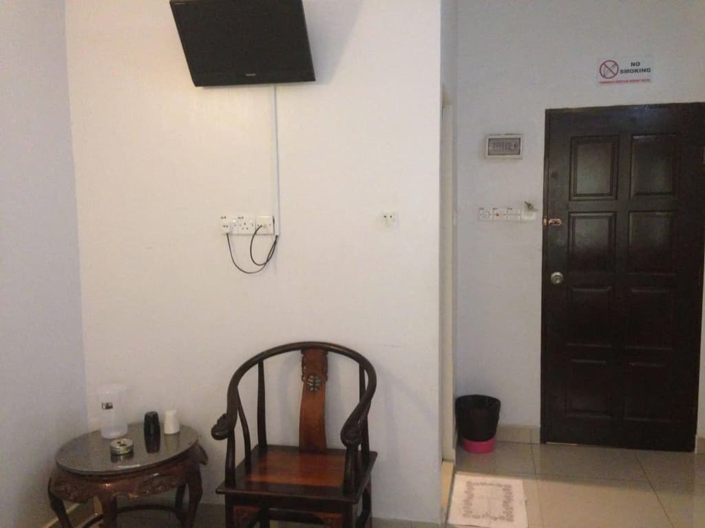 Ferringhi Heritage Budget Hotel - photo 12