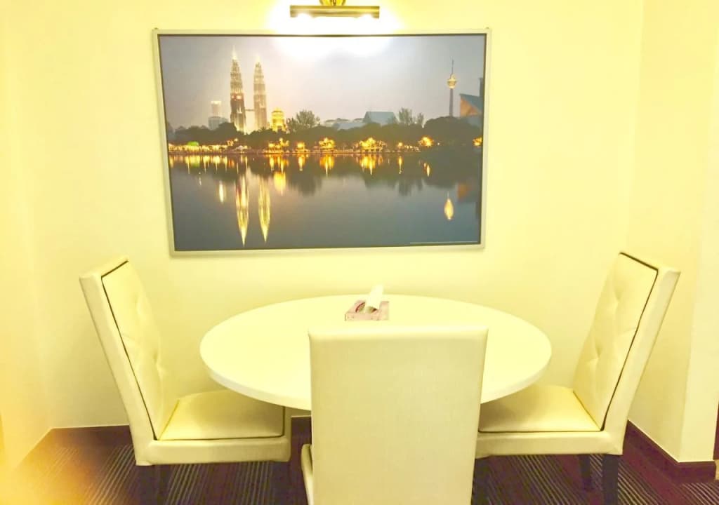 Makam Service Suites Times Square - photo 5