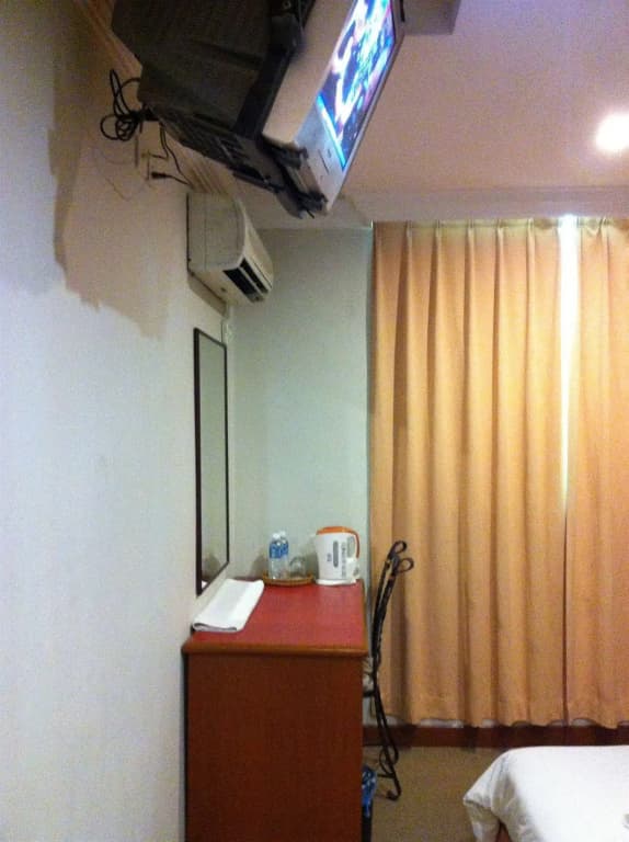 Seri Borneo Hotel - photo 4