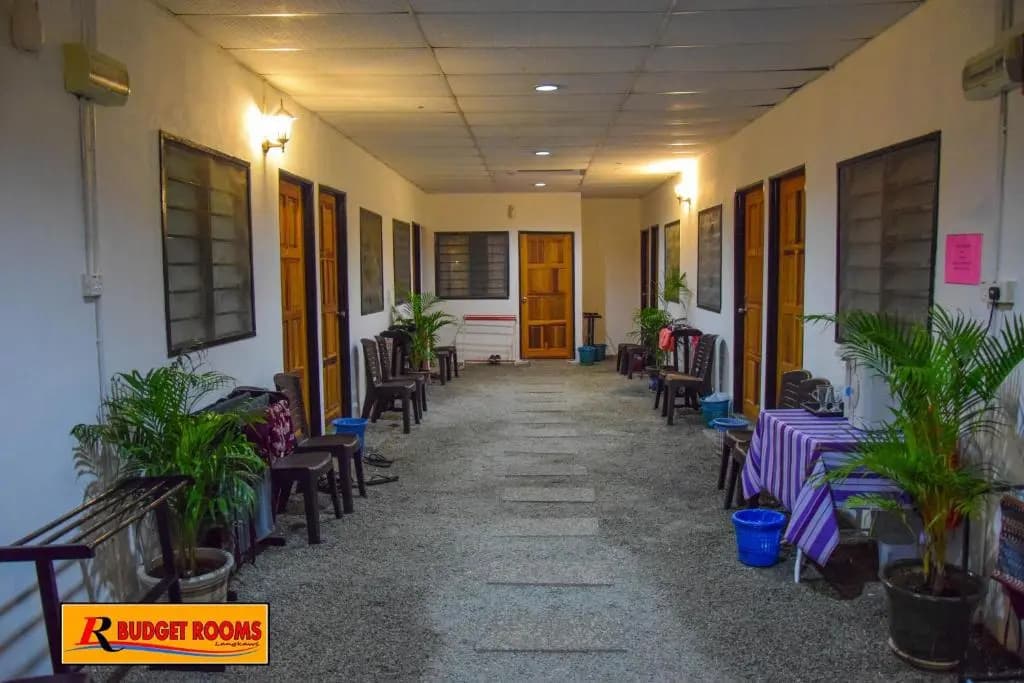 RL Budget Rooms - photo 13