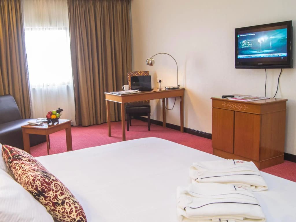 Hotel Grand Continental Kuching - photo 5