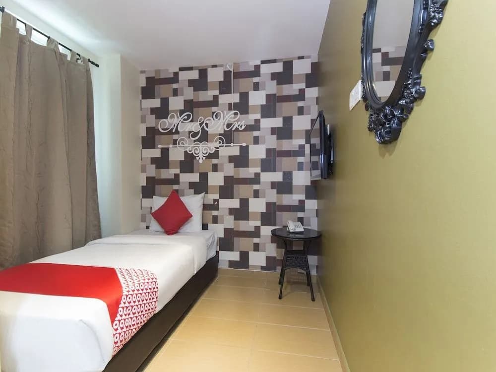 OYO 604 Hotel Est Equine Park - photo 5