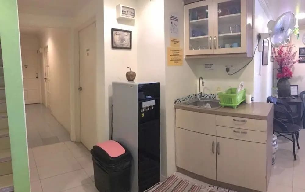 Johan Travellers Lodge - photo 13