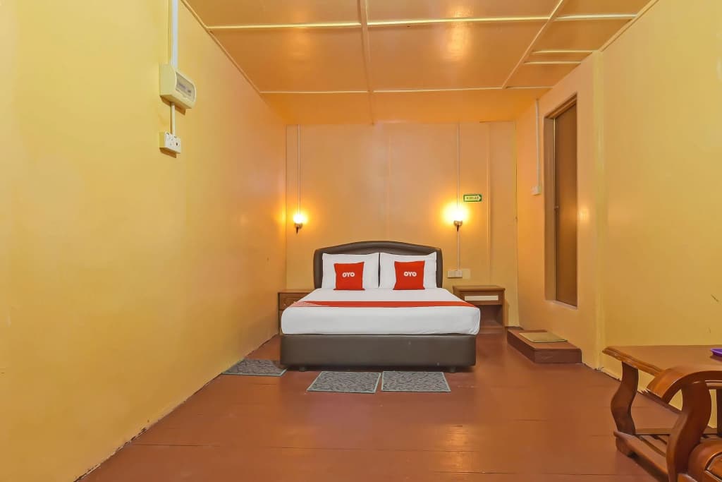 OYO 90675 Holiday View Inn - photo 4
