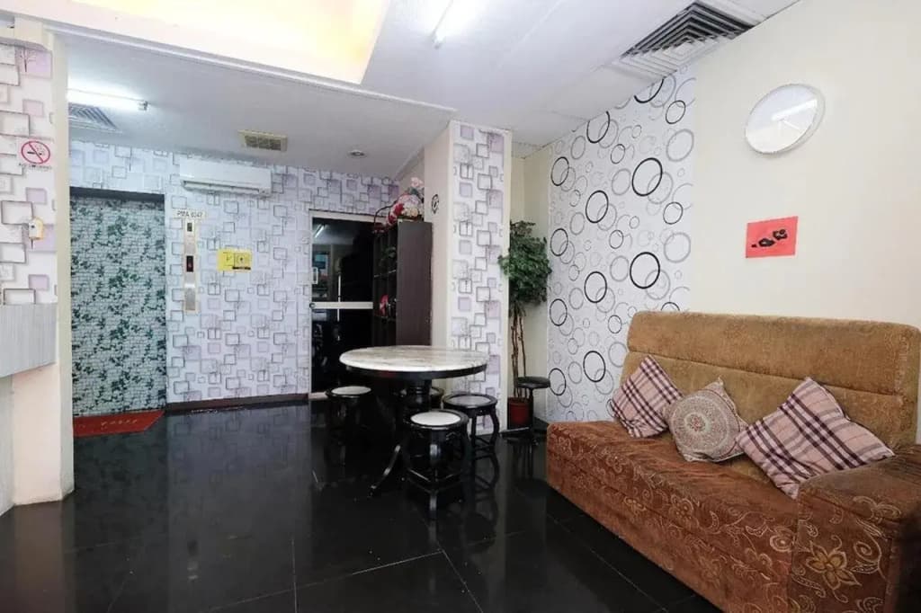 OYO 1105 Hotel 75 - photo 12