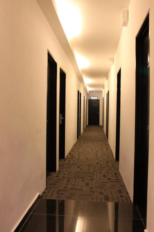 Dream Hotel - photo 12