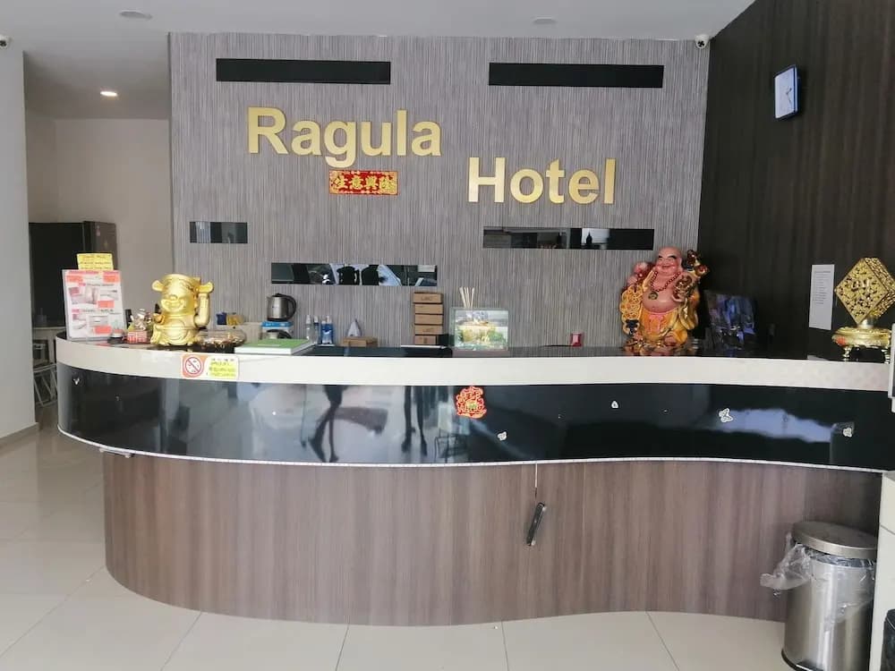 OYO 90028 Ragula Hotel - photo 13