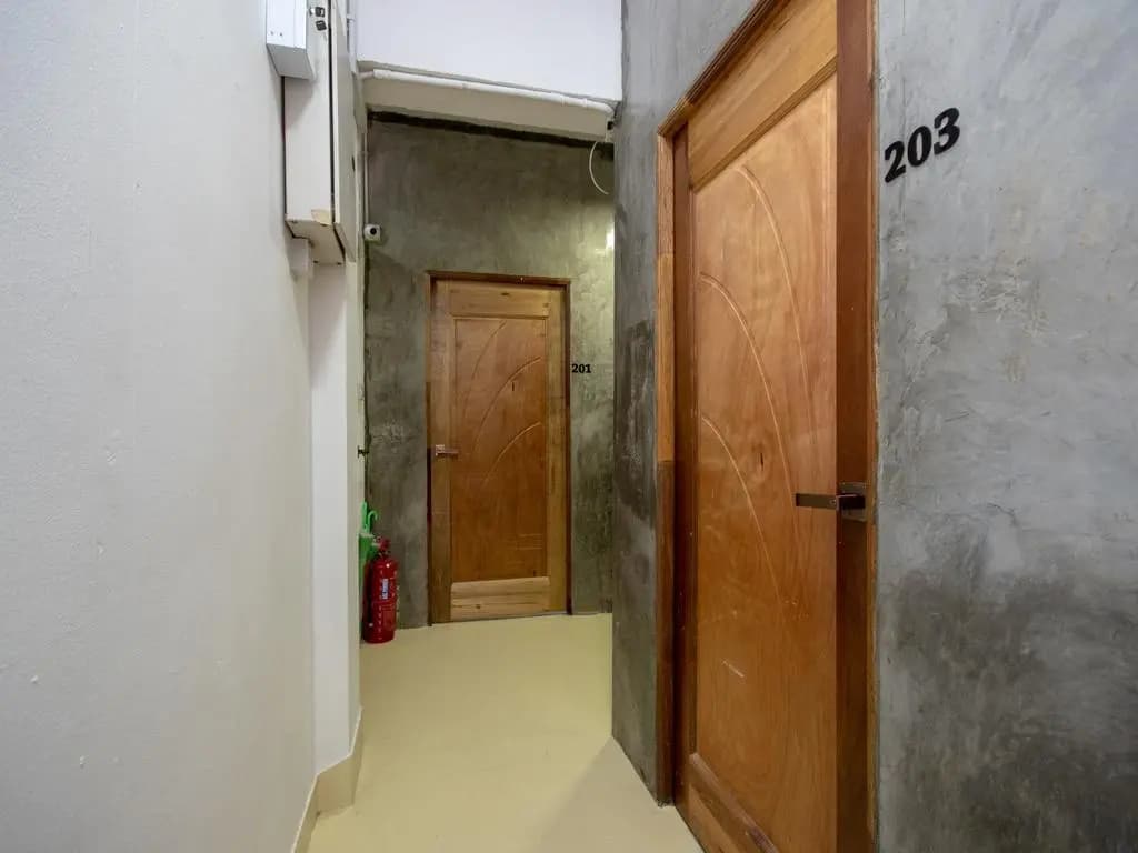 OYO 43993 Madsuite - photo 6