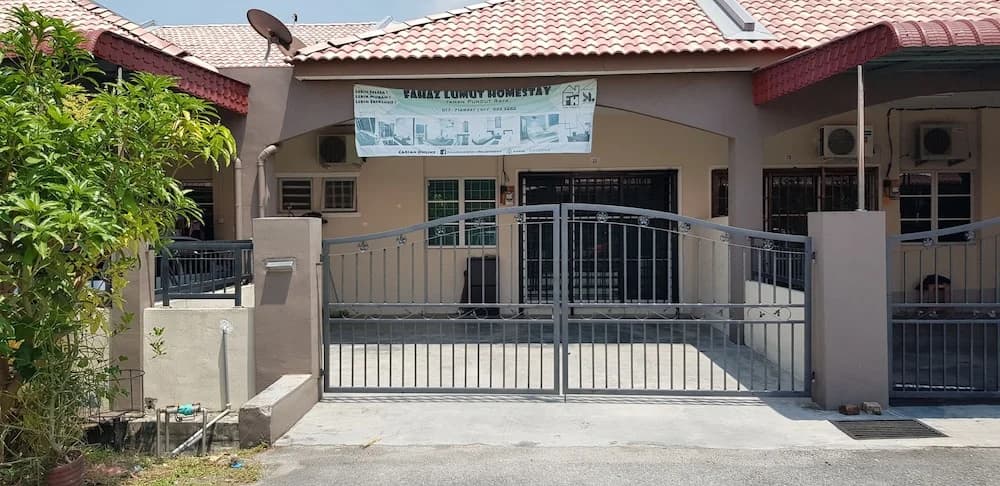 Fahaz Lumut Homestay - photo 12