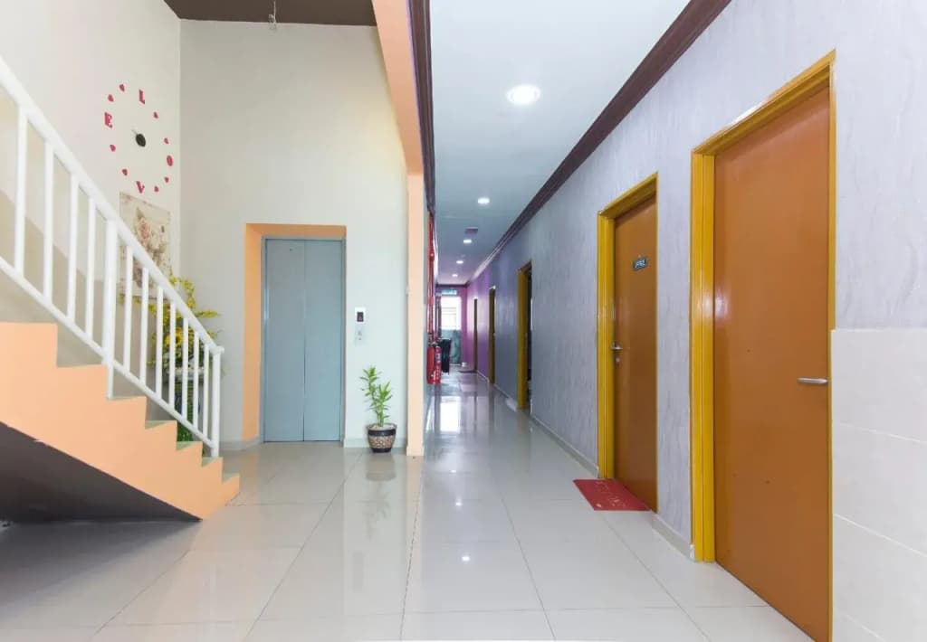 Saujana City Hotel by OYO Rooms - photo 6