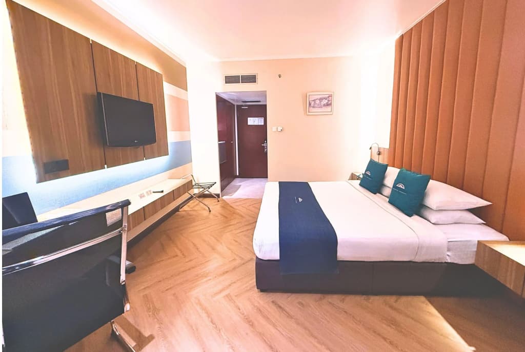 Howard Johnson by Wyndham Kota Kinabalu City Centre - photo 20