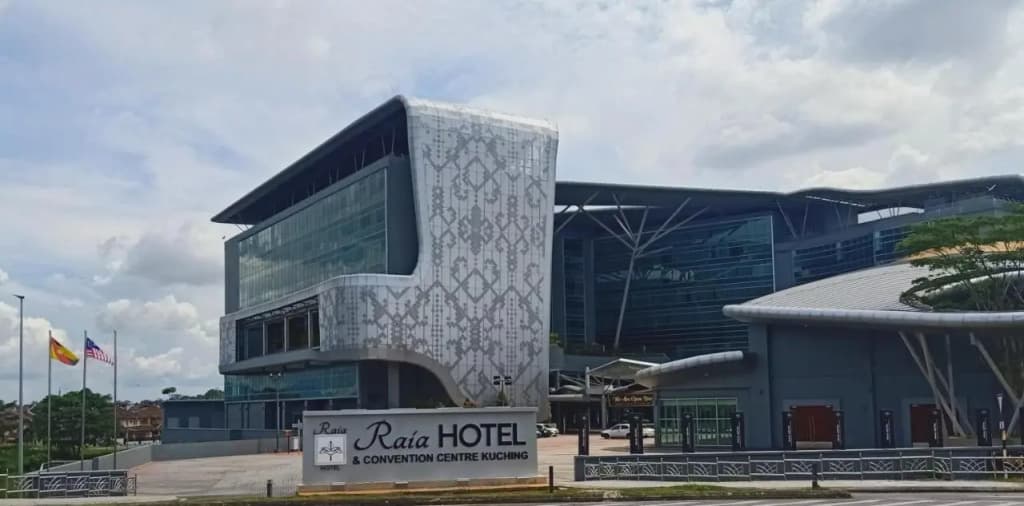 Raia Hotel & Convention Centre Kuching - photo 47