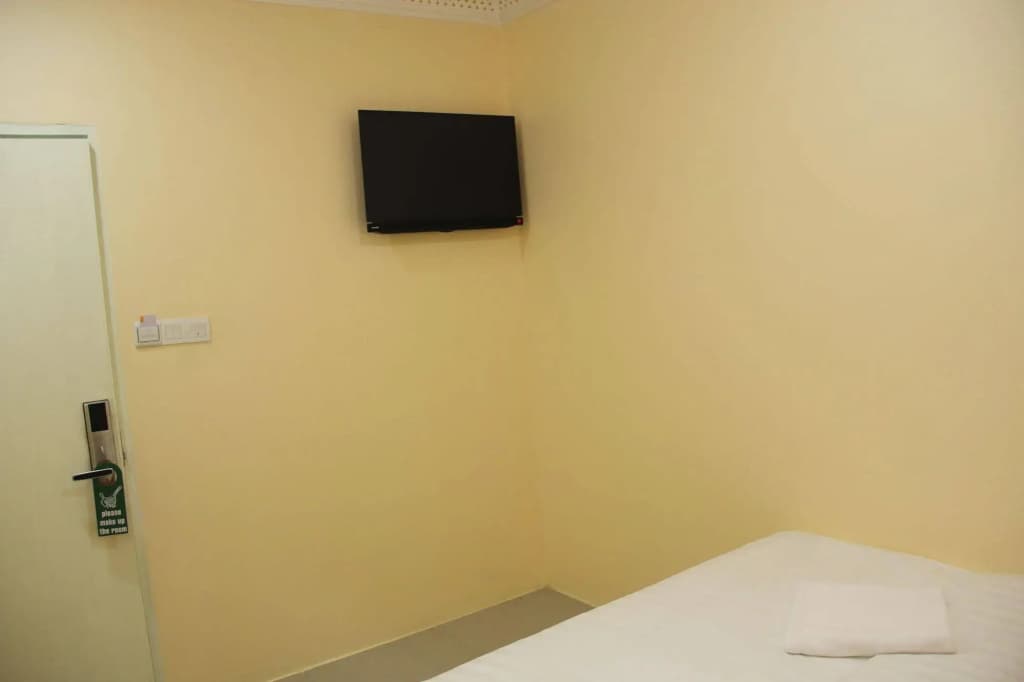Royale City Hotel - photo 4