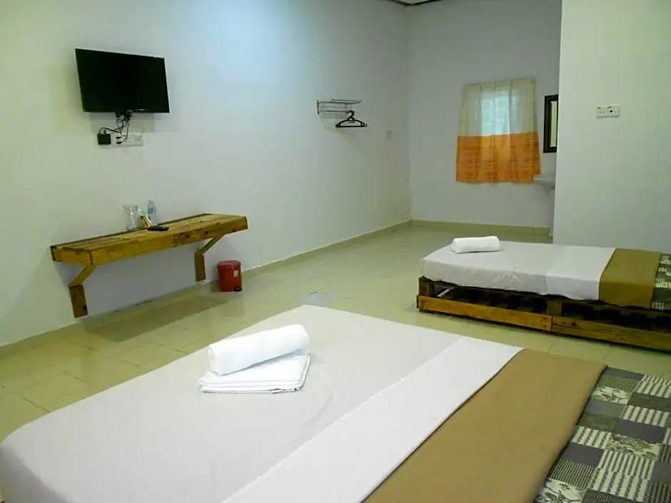 Perintis Motel Cenang - photo 23