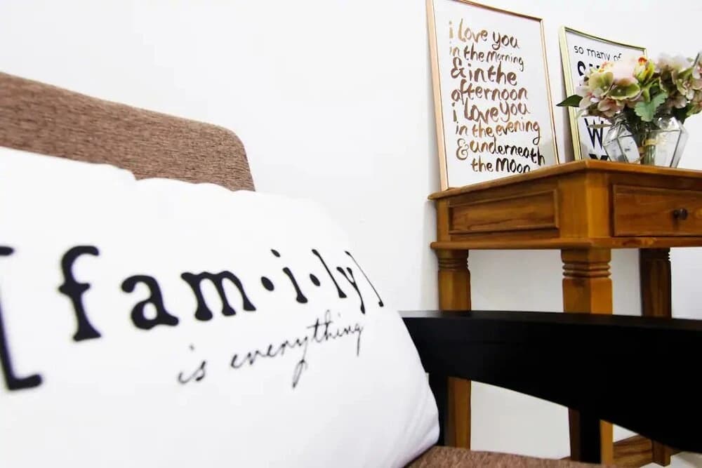 YO.OM Families Gateway Luxury Condo 6-9 Pax - photo 3