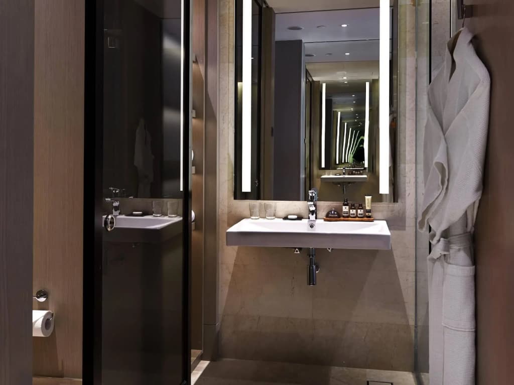 V E Hotel & Residence - photo 9
