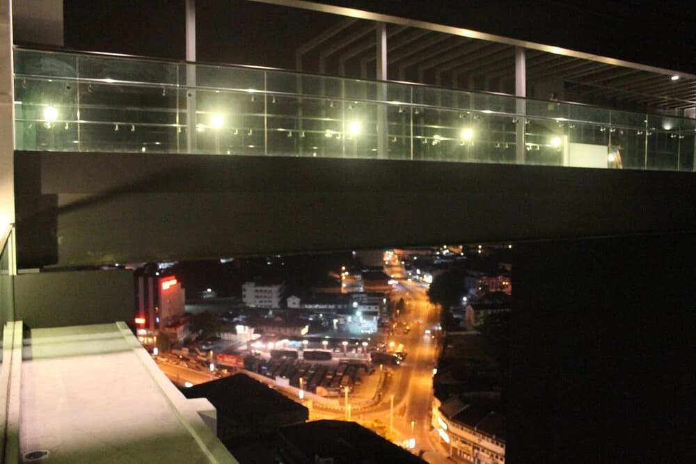 Ian's Majestic Condo - photo 24