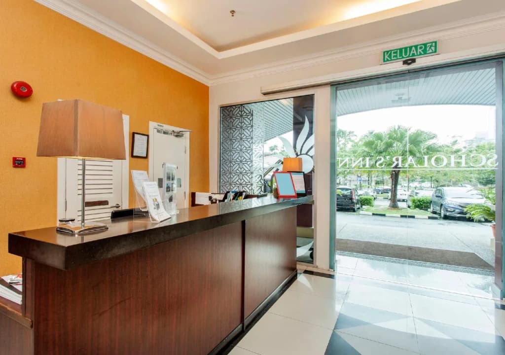 The Regency Scholar's Inn Kuala Lumpur - photo 4