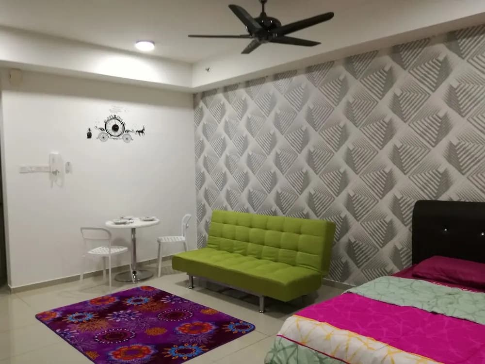 Sinar Rasa Homestay at I-Soho, I-City - photo 6