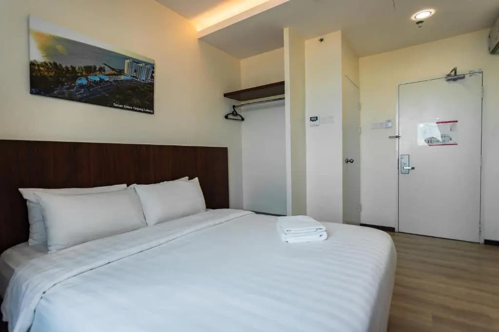 Emart Hotel (Riam) - photo 2