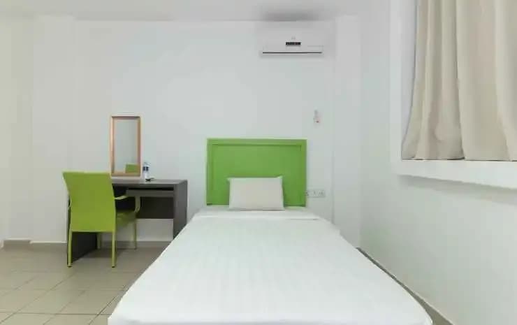 Y Hotel - photo 4