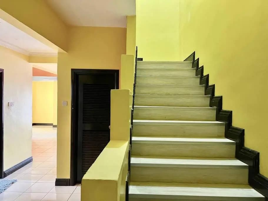 VACATION HOME PENTHOUSE MARINA COURT CONDO RESORT KOTA KINABALU 5 bedrooms 15 pax - photo 9