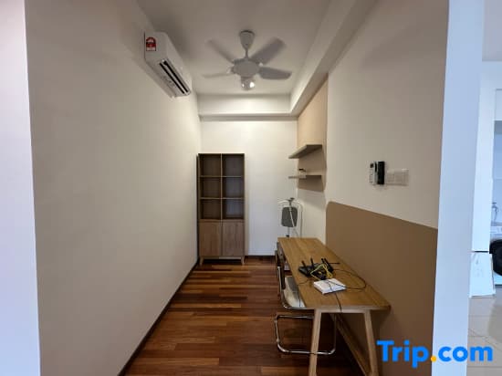 Serene Suites in Jelutong - photo 16