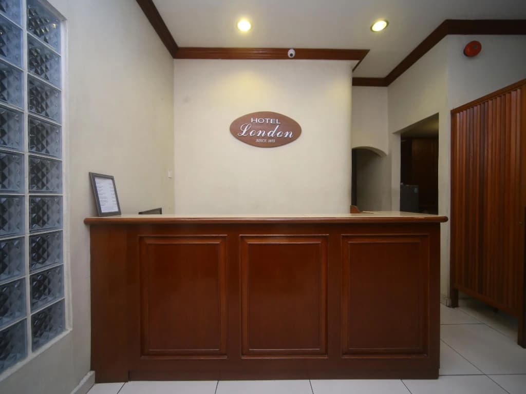 Hotel O London - photo 2