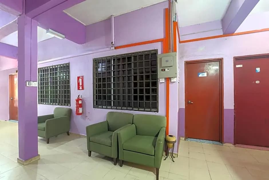 OYO 89892 Hotel Jeli Inn - photo 9