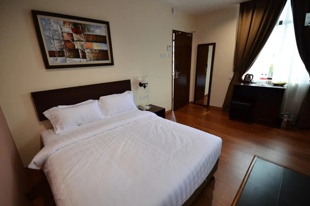 906 Riverside Hotel - photo 3