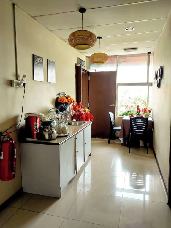 MB Budget Hotel - photo 14