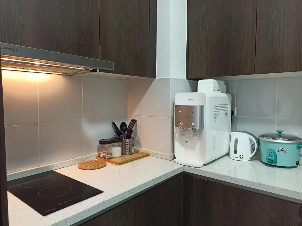 Zulanie Suite at Troika Residence, Cozy & Comfort, Free Wifi & Netflix - photo 5