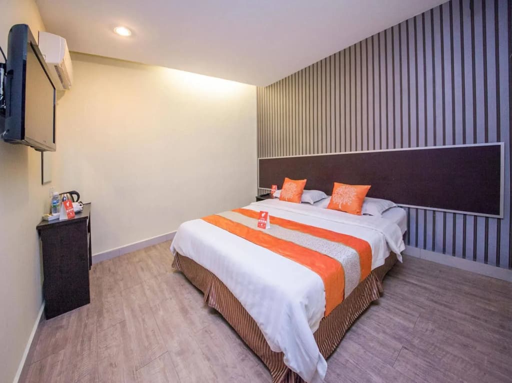 OYO Rooms Near Tanjung Aru Beach - photo 5